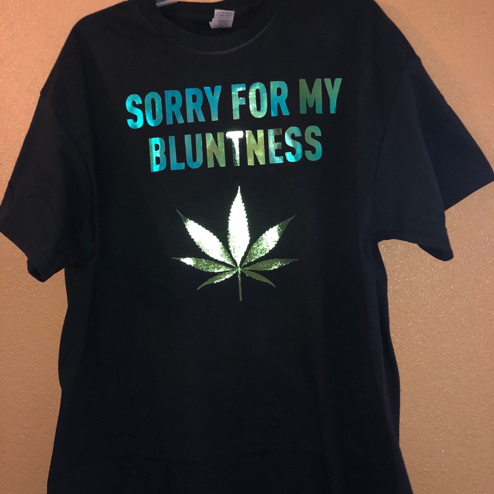Black tshirt